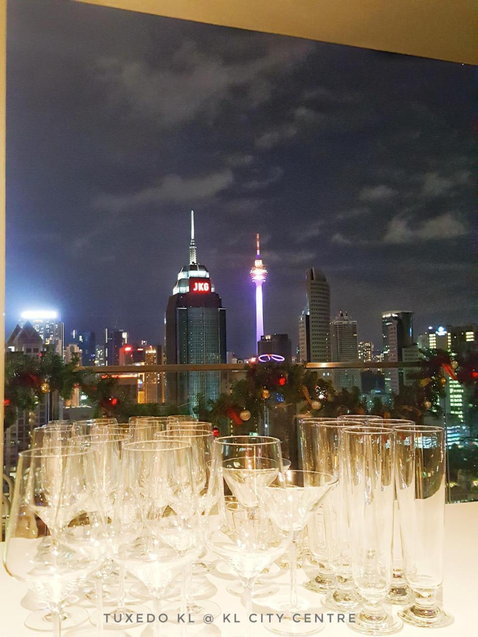 Tuxedo Kl -No.1 Rooftop Pool W Skyscraper Views Kuala Lumpur Exterior photo